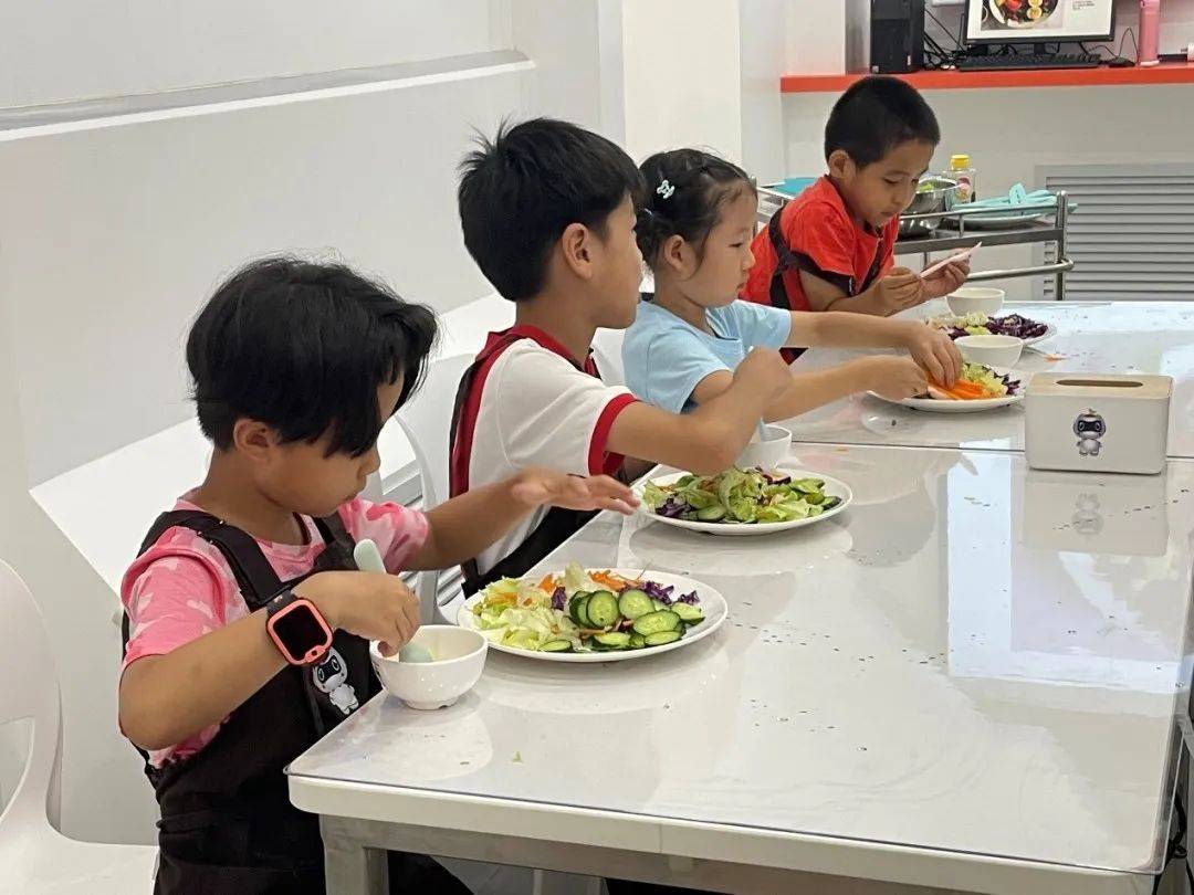 饞熊同學守護孩子好食光，多維創新助力食育